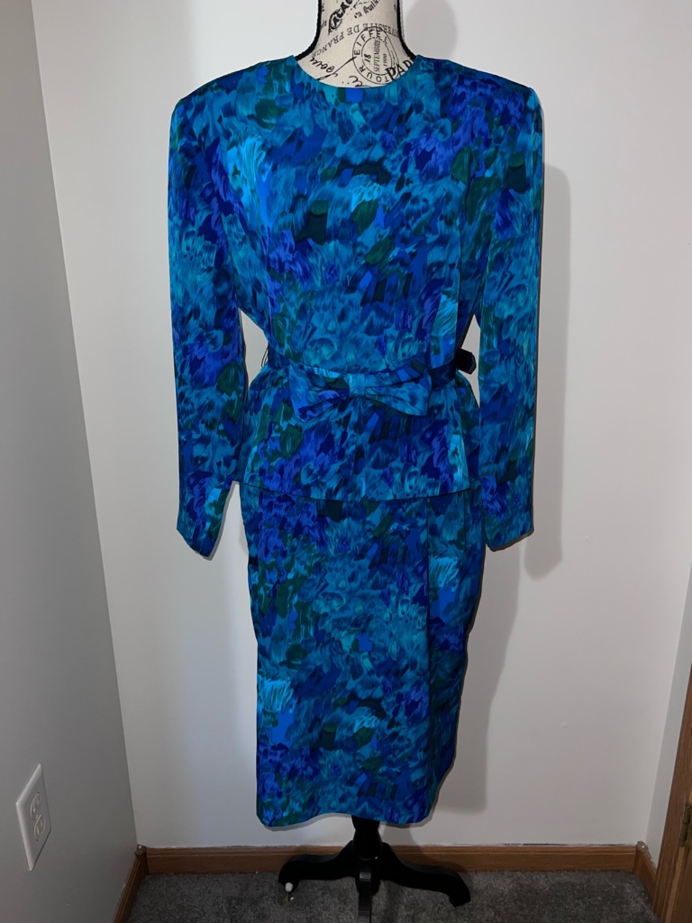 Caron Petite Chicago Blue Abstract Brushstroke Peplum Dress 14 Bow Belt